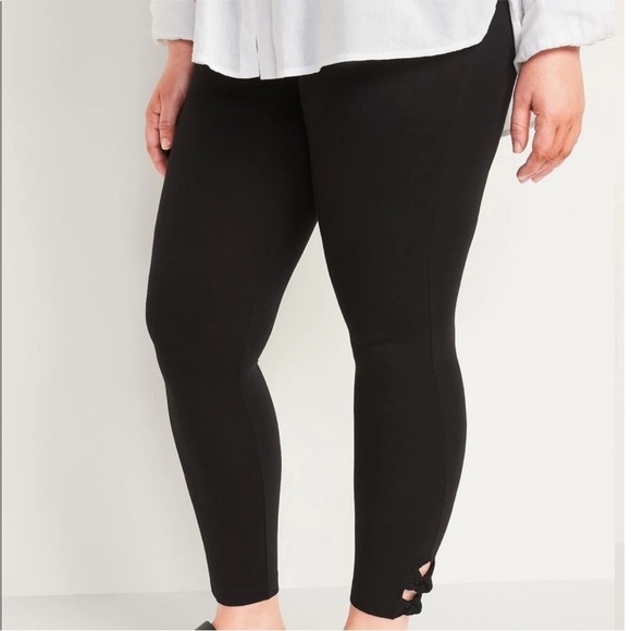 NWT! Old Navy Black High-Waisted Knotted-Hem Leggings - Size Medium 💙 - Picture 1 of 6